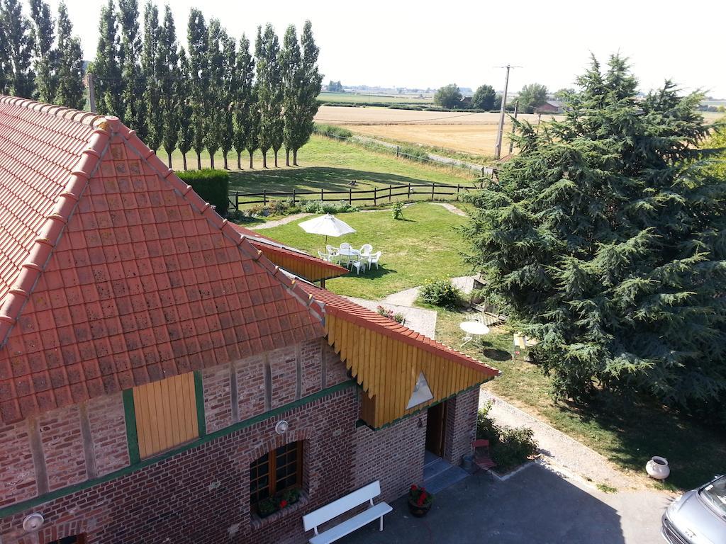 Gite De La Ferme Des Crins Blancs Villa Hazebrouck Oda fotoğraf